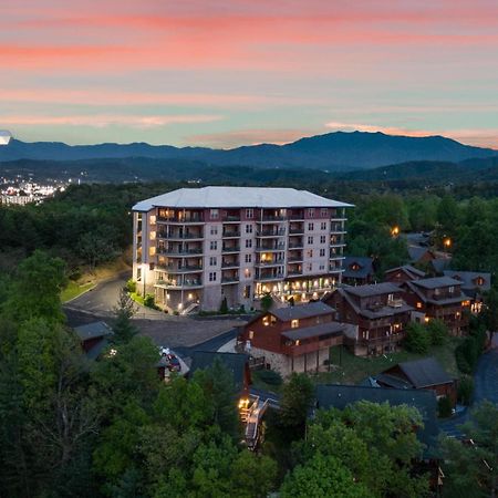 Cozy Cabin In The Smokies!!! Fully Furnished And Complete With Community Indoor And Outdoor Pools And Spas, Game And Fitness Rooms As Well As A Private Hot Tub Пиджен Фордж Екстериор снимка